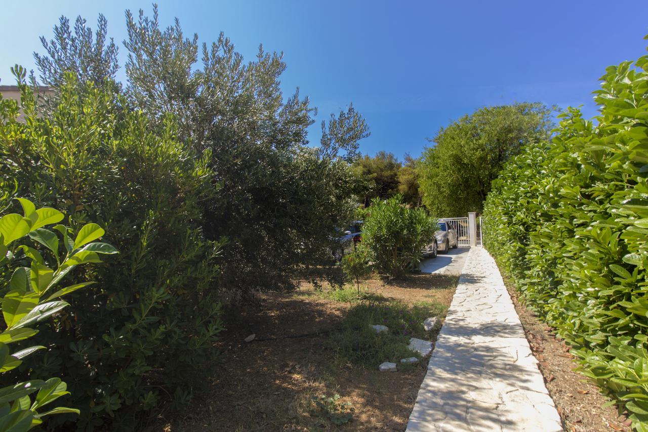 Apartments Villa Tribunj Tribunj  Exterior photo